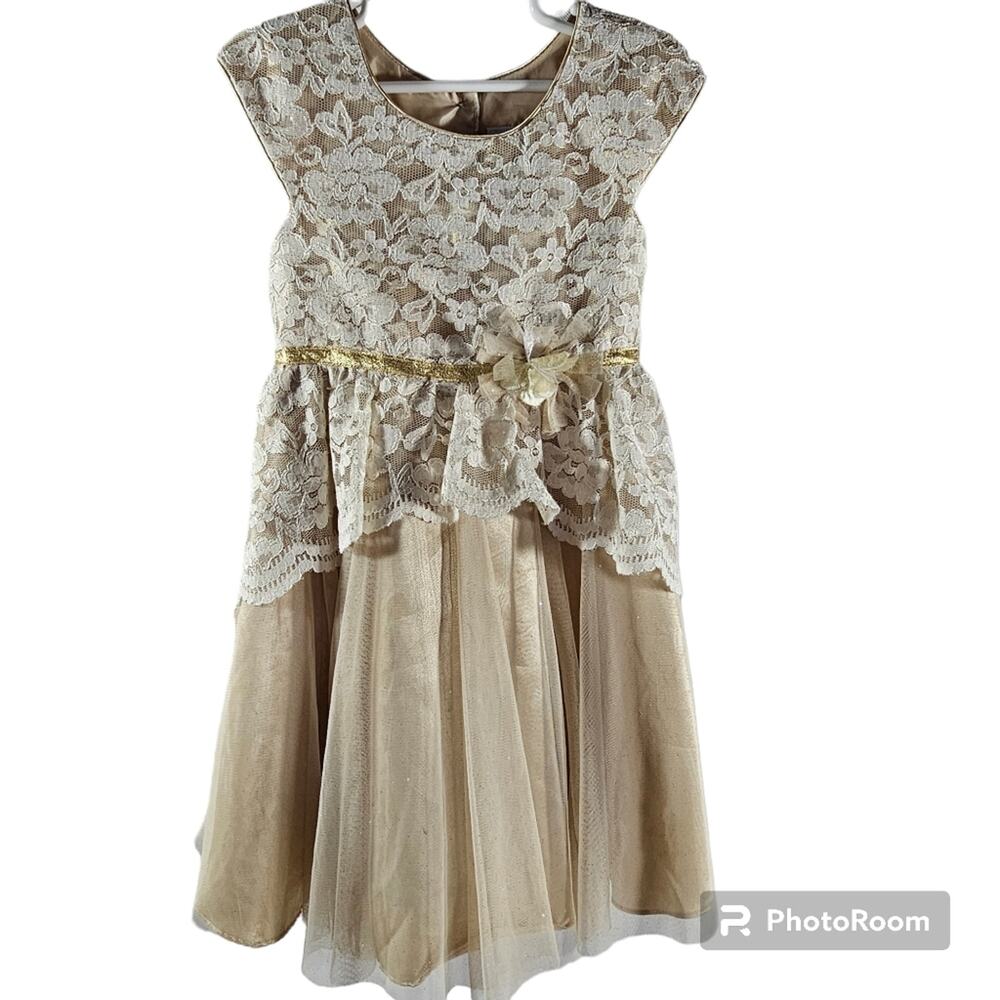 Jona Michelle Little Girl's Formal Lace and Tulle Dress Champagne Size 5